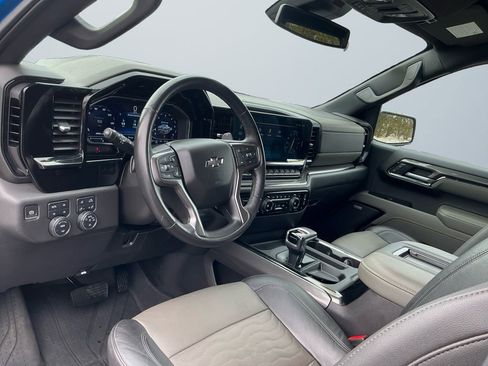 Used 2022 Chevrolet Silverado 1500 ZR2 image 11