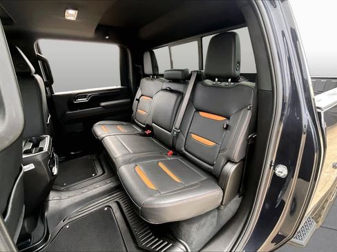 Used 2025 GMC Sierra 2500 AT4 w/ AT4 Premium Plus Package AWD/4WD image 21