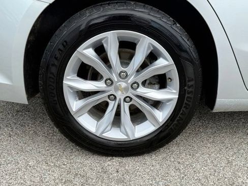 Used 2020 Chevrolet Malibu LT FWD image 8