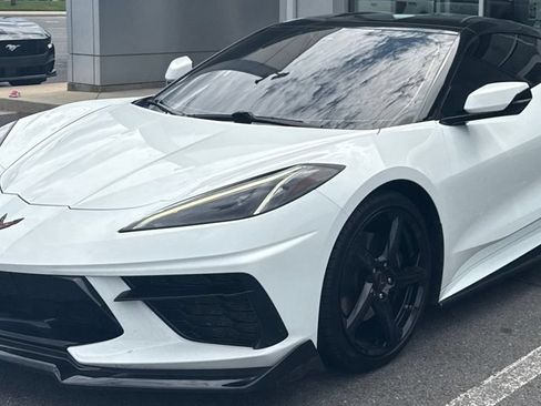 Used 2021 Chevrolet Corvette Stingray Coupe w/ 1LT RWD image 1