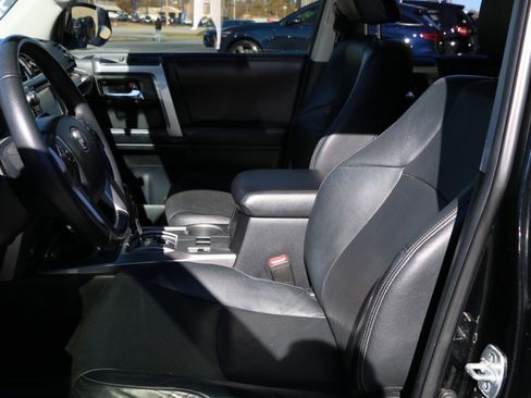 Used 2017 Toyota 4Runner Limited image 29