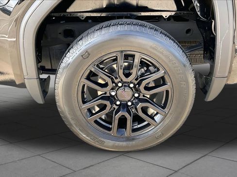 Certified 2023 GMC Sierra 1500 Elevation RWD image 11