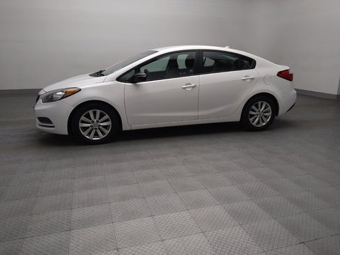 Used 2016 Kia Forte LX w/ LX Popular Plus Package FWD image 2