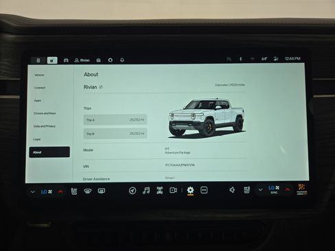 Used 2023 Rivian R1T Adventure image 27