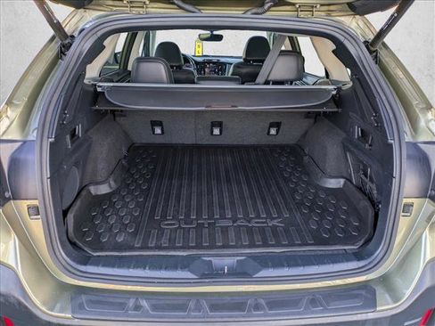 Used 2020 Subaru Outback Limited image 8