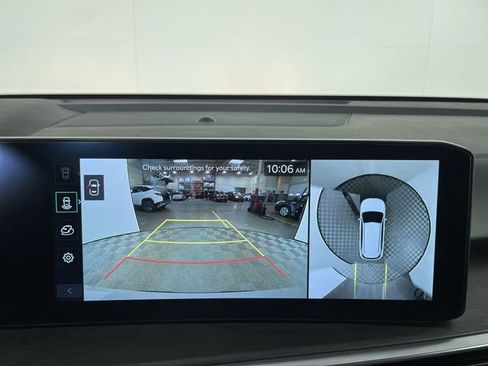 Used 2025 Kia Sorento SX image 23