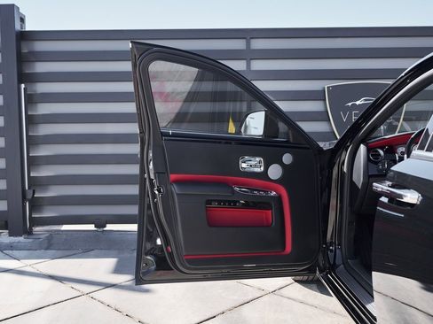 Used 2019 Rolls-Royce Ghost Base image 30