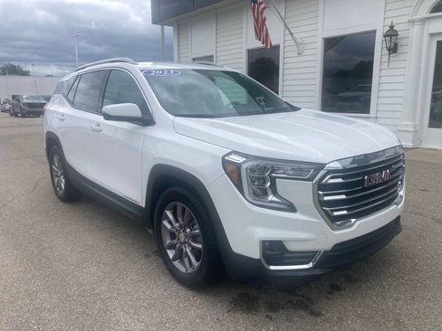 Certified 2023 GMC Terrain SLT w/ Infotainment Package II FWD image 3