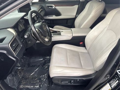 Used 2020 Lexus RX 350L Premium w/ Premium Package AWD/4WD image 13
