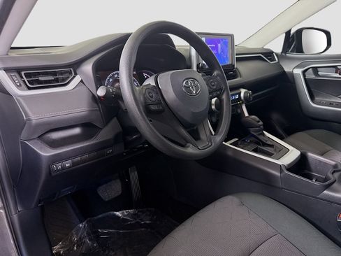 Used 2024 Toyota RAV4 XLE w/ Convenience Package image 23