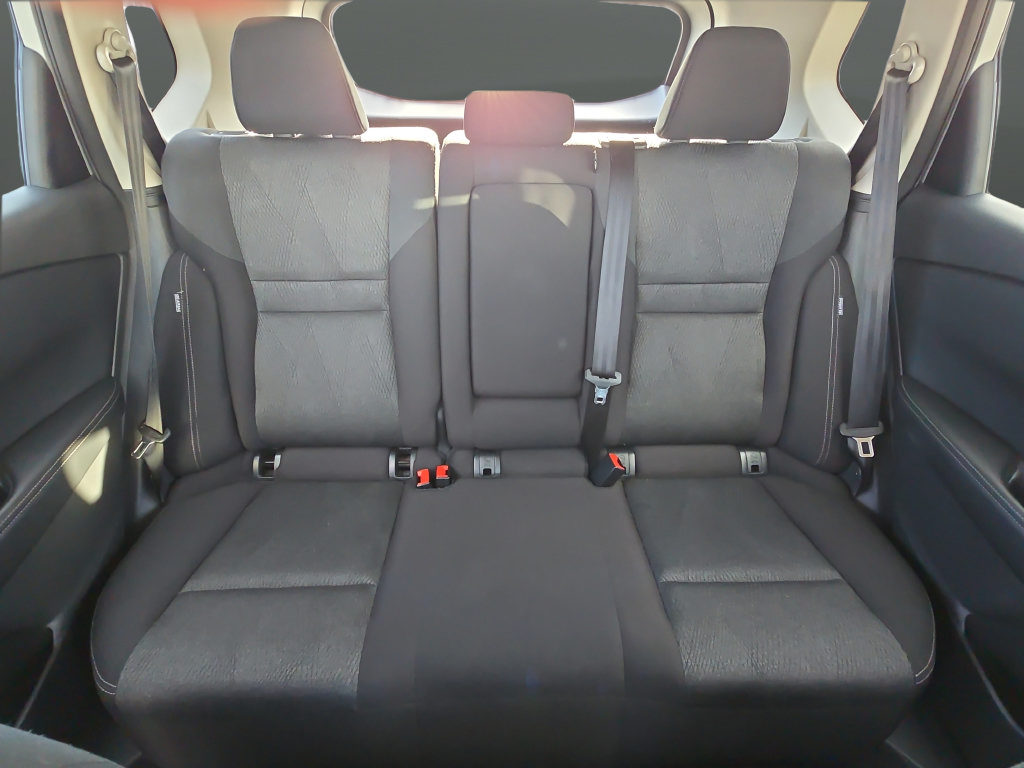Used 2024 Nissan Rogue SV AWD/4WD image 24