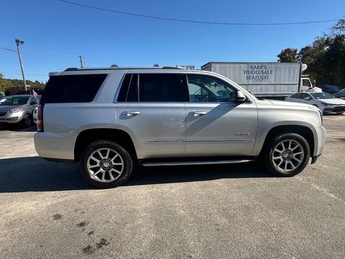 Used 2018 GMC Yukon Denali image 9