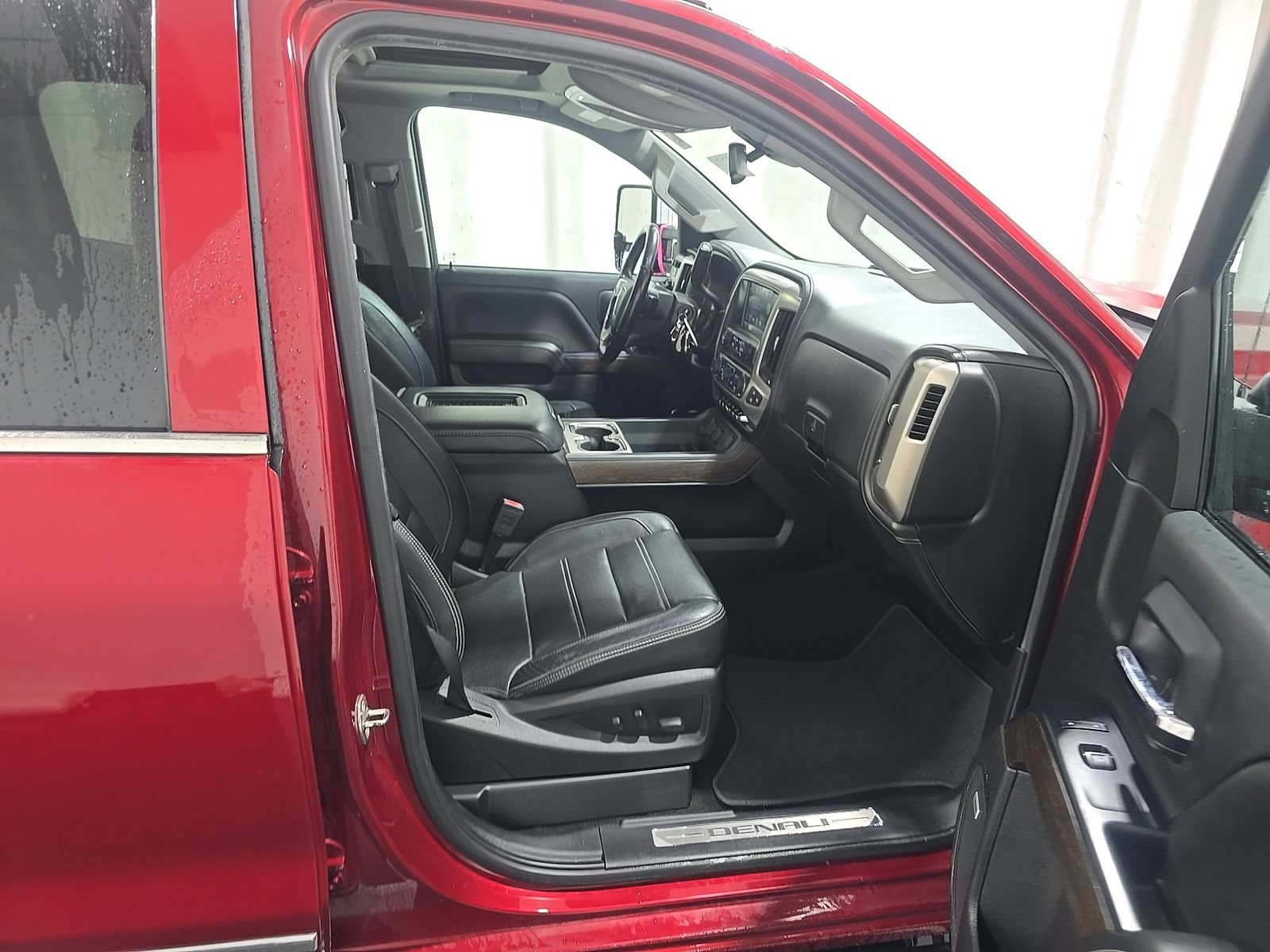 Used 2019 GMC Sierra 2500 Denali AWD/4WD image 16