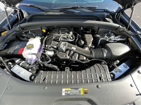 New 2025 Jeep Grand Cherokee L Altitude image 8