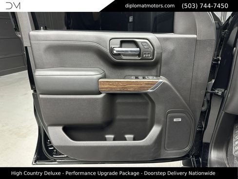 Used 2019 Chevrolet Silverado 1500 High Country AWD/4WD image 26