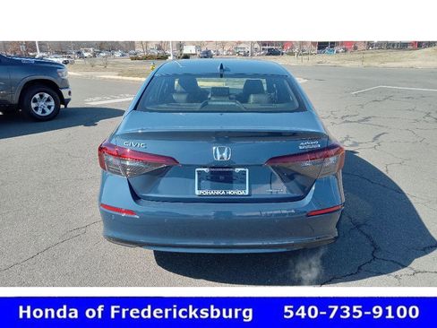 Certified 2025 Honda Civic Sport Touring image 5
