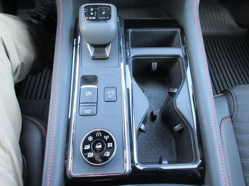 Used 2026 Nissan Pathfinder Rock Creek AWD/4WD image 29