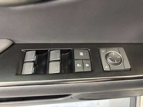 Used 2022 Lexus UX 250h w/ Premium Package AWD/4WD image 9