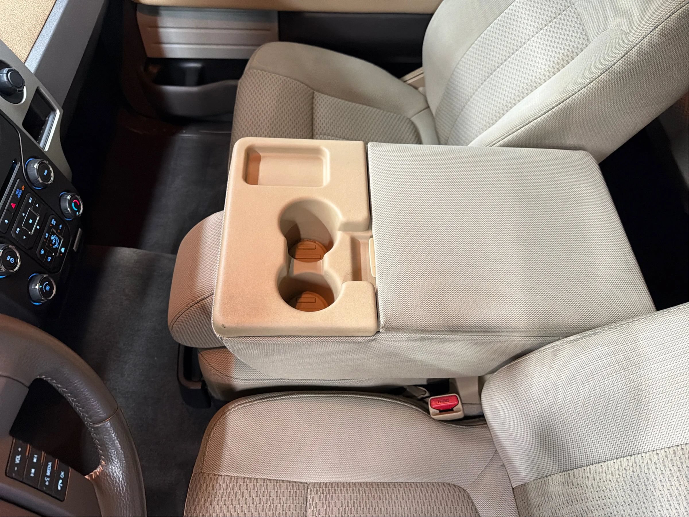 Used 2014 Ford F150 XLT w/ XLT Chrome Package RWD image 25