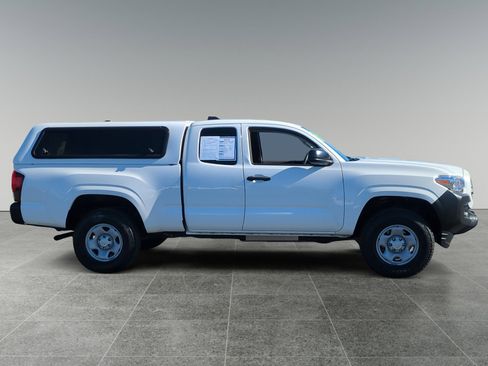 Used 2021 Toyota Tacoma SR RWD image 6