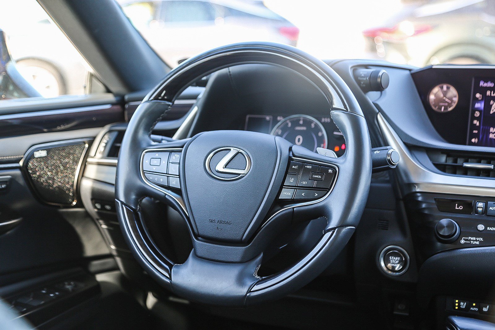 Used 2019 Lexus ES 350 Ultra Luxury w/ Accessory Package 2 FWD image 15
