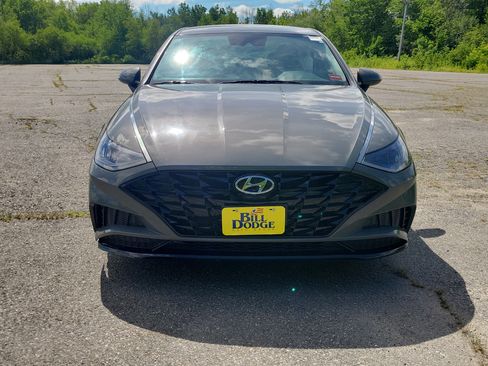 Used 2023 Hyundai Sonata SEL FWD image 2