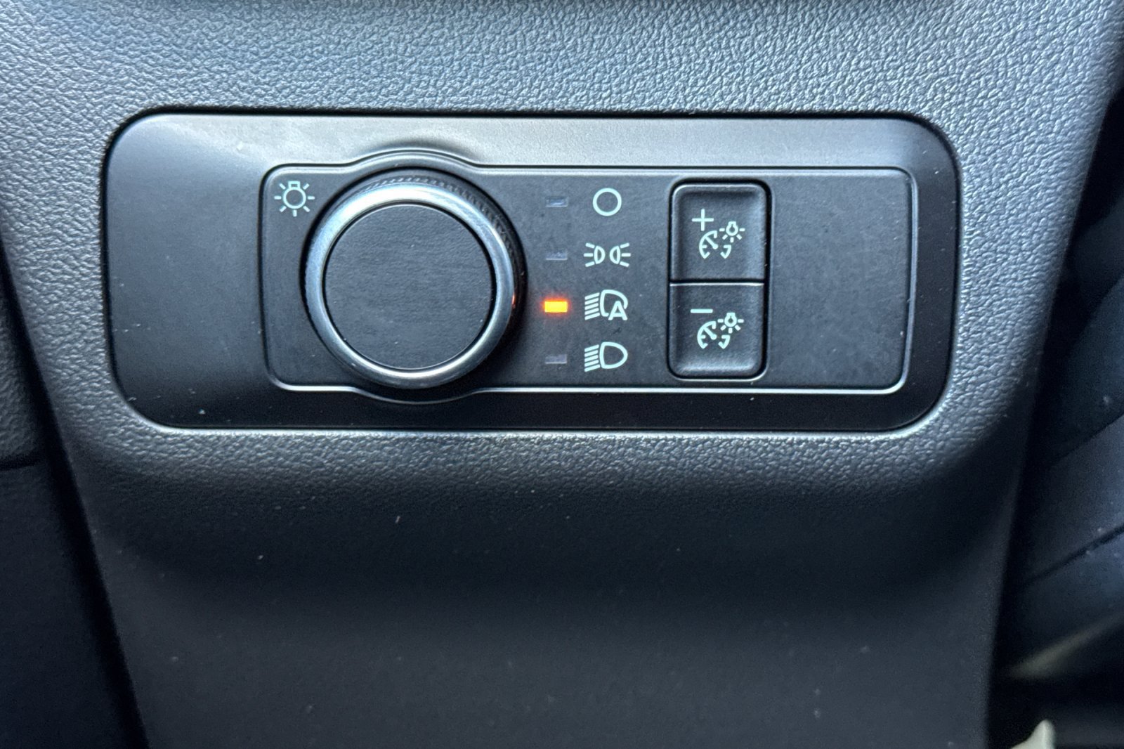 Used 2025 Ford Escape ST-Line FWD image 41