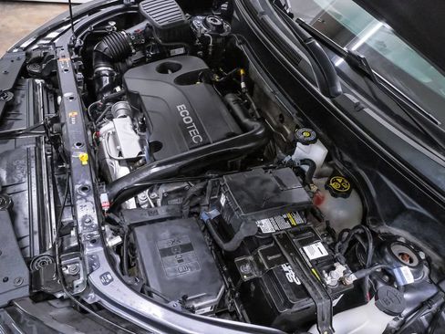 Used 2022 Chevrolet Equinox LS w/ LS Convenience Package FWD image 31