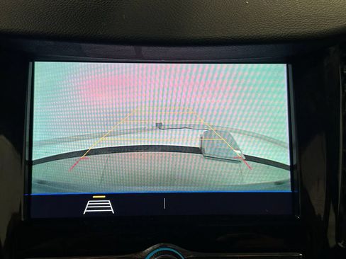 Used 2020 Chevrolet Trax LS FWD image 4