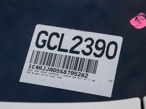 New 2025 Jeep Grand Cherokee L Laredo w/ Luxury Tech Group I image 30