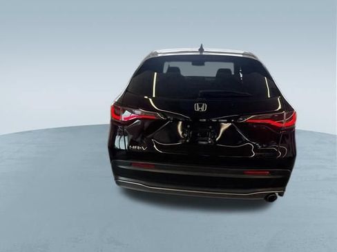 Used 2025 Honda HR-V Sport image 16