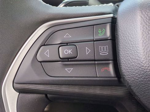 New 2025 Jeep Grand Cherokee L Laredo w/ Luxury Tech Group I RWD image 24