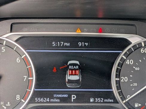 Used 2024 Nissan Rogue SV FWD image 10