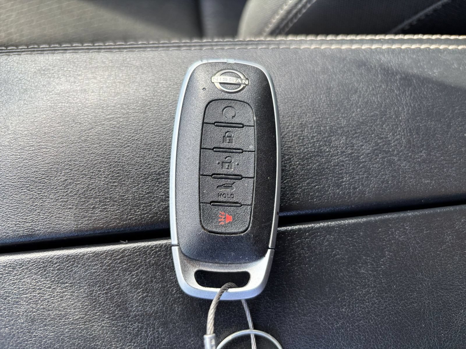 Used 2025 Nissan Rogue SV AWD/4WD image 26