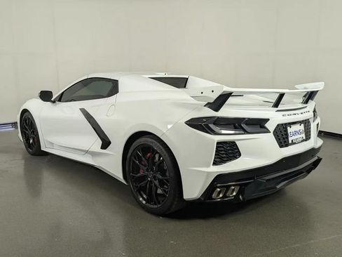 Used 2024 Chevrolet Corvette Stingray Premium Conv w/ Z51 Performance Package RWD image 10