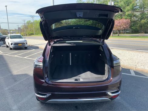 Used 2023 Buick Envision Avenir AWD/4WD image 5
