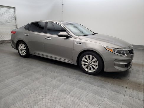 Used 2016 Kia Optima EX FWD image 11