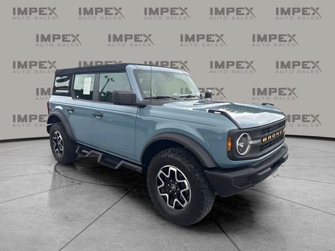 Used 2022 Ford Bronco 4-Door AWD/4WD image 4