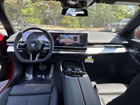 New 2026 BMW 530i xDrive w/ M Sport Package image 12