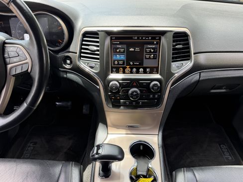Used 2015 Jeep Grand Cherokee Limited w/ Luxury Group II AWD/4WD image 25