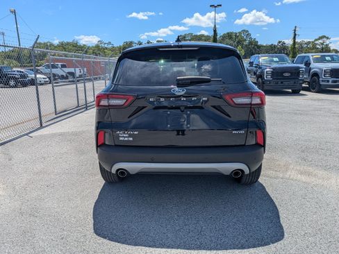 Used 2024 Ford Escape Active w/ Tech Pack #1 AWD/4WD image 5