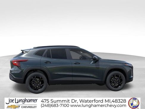 New 2026 Chevrolet Trax LT w/ Driver Confidence Package FWD image 5