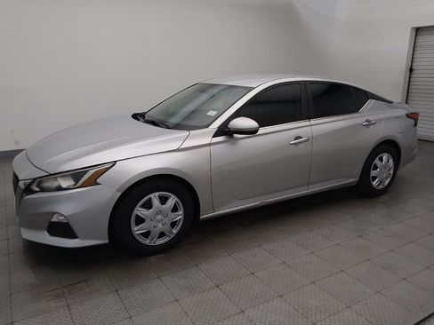 Used 2020 Nissan Altima 2.5 S FWD image 2