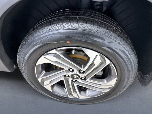 Used 2023 Hyundai Santa Fe SE image 20