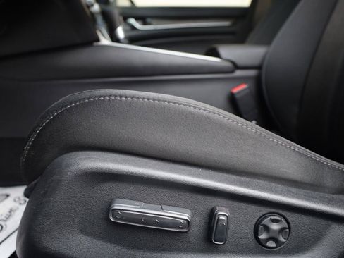 Used 2019 Honda Accord EX image 19