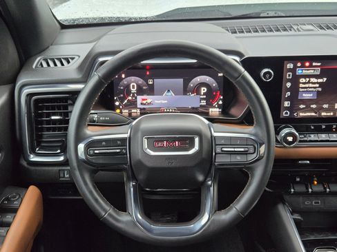 Used 2024 GMC Canyon AT4 w/ Canyon Safety Plus Package AWD/4WD image 26