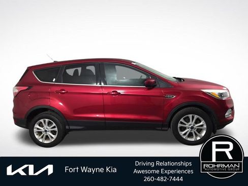 Used 2017 Ford Escape SE FWD image 5