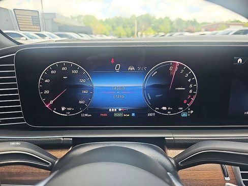 Used 2025 Mercedes-Benz GLE 450e 4MATIC image 20