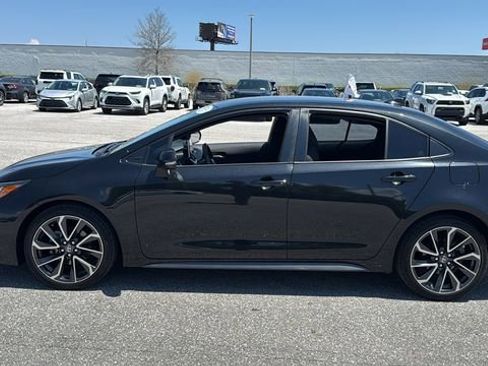 Certified 2021 Toyota Corolla SE FWD image 4