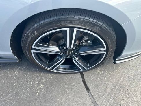 Used 2024 Honda Accord Sport image 19